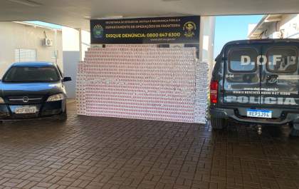 Motorista tenta fugir e é preso pelo DOF com carro abarrotado com cigarros