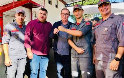 Bombeiros de Araçatuba e Andradina recebem novas viaturas de resgate