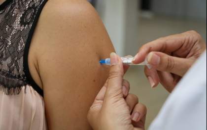 Vacinação na Feira Central acontece neste sábado (12)