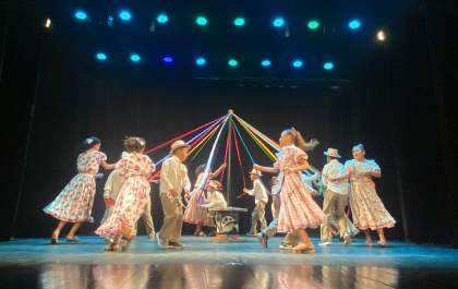 Festival encerra semestre da Escola Municipal de Dança