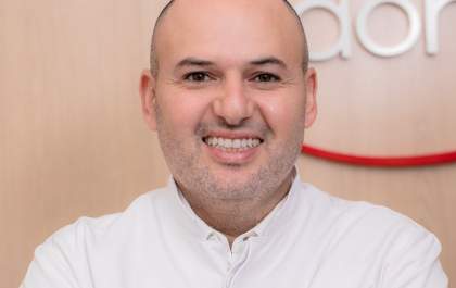 Mito ou verdade: o organismo pode rejeitar o implante dentário? Dentista da OdontoX responde