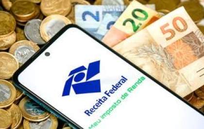 Receita Federal paga 4º lote de restituições do Imposto de Renda 2024 hoje