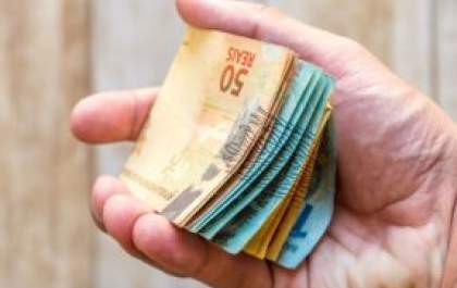 Atrasados do INSS: aposentados e pensionistas recebem R$ 1,8 bilhão nos próximos dias