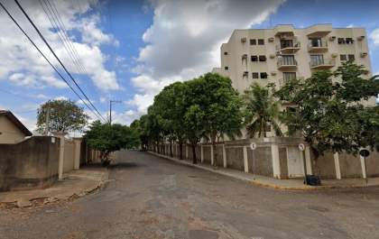 Prefeitura muda trânsito em rua