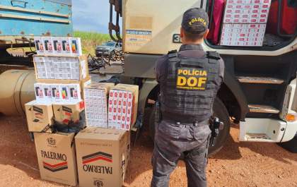 DOF apreende carreta carregada com materiais de contrabando e descaminho avaliados em R$ 650 mil