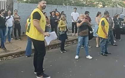 Tentativa de criar sindicato de agentes comunitários em Araçatuba termina em confusão