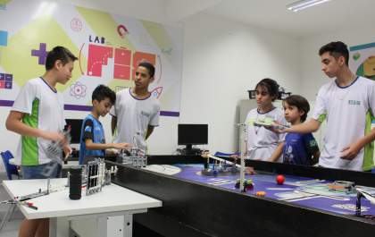 Escola Sesi dá a oportunidade de seu filho construir um futuro cheio de realizações
