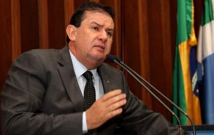 Eduardo Rocha ocupa a tribuna para parabenizar Eldorado Brasil