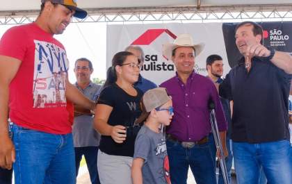 CDHU entrega moradias em Castilho e Nova Independência