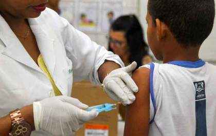 Mais de 1,5 milhão de casos e queda de 57% nas mortes provocadas por Covid-19 em 28 dias