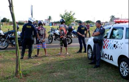Guarda Municipal e PM apreendem mais de 30 carreteis de linha cortante durante operação&nbsp;