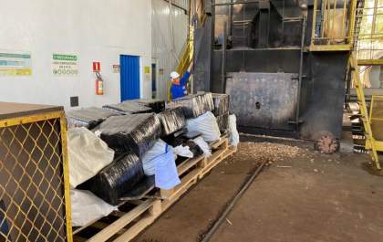 PF realiza incineração de drogas em MS