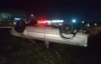 Homem é detido por embriaguez após capotar picape na Rondon
