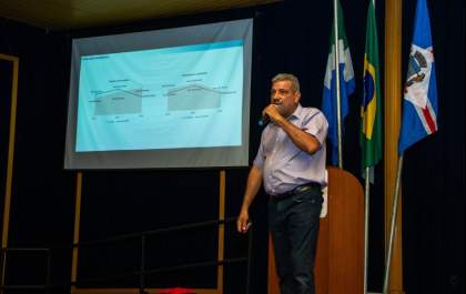 SEFIRC encerra ciclo de audiências públicas com palestra para alunos e professores da AEMS