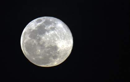 Superluas, eclipses e chuvas de meteoros marcam o ano com fenômenos observáveis a olho nu