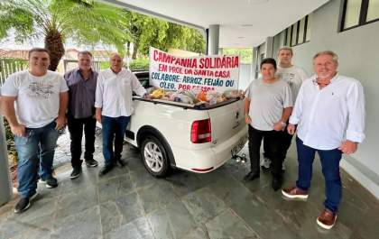 Bancários doam 500 quilos de alimentos à Santa Casa