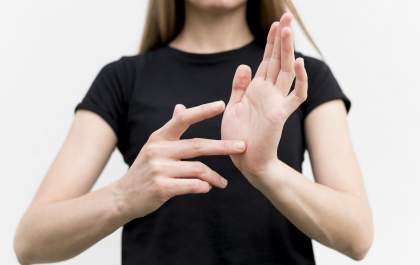 Governo de SP abre inscrições para curso on-line de Libras