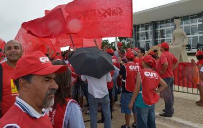 Volta do imposto sindical obrigatório, aprovada pelo STF, também é criticada por especialitas