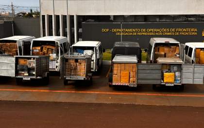 DOF apreende comboio de seis vans com R$ 2 milhões de reais em mercadorias contrabandeadas&nbsp;