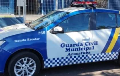 Casal é flagrado transando no banheiro da rodoviária em Araçatuba