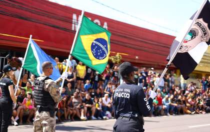 Policiais Civis participam do Desfile de 7 de setembro e se emocionam ao receber o carinho e admiração da população