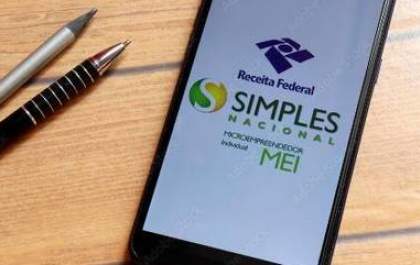 Receita notifica 393 mil MEIs; quem não se regularizar será excluído do Simples