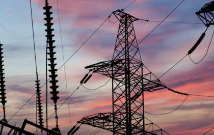 Colapso na rede de energia retoma discussão sobre negligência e falta de investimentos no setor