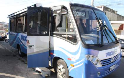 Projeto oferece diversos serviços na praça Rui Barbosa