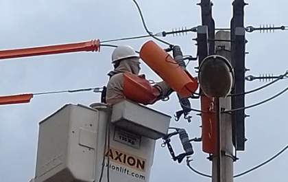 Chuva deixa bairros sem energia em Araçatuba