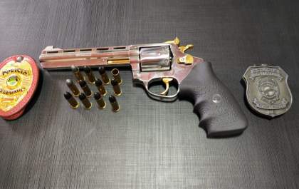 Operação Prata da Casa prende quadrilha de venda ilegal de armas