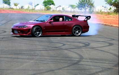 Araçatuba inaugura pista de wheeling e arrancada
