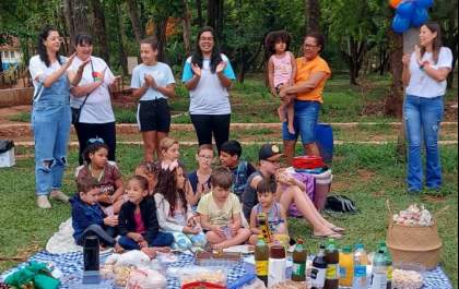 Entidades oferecem piquenique para crianças no Parque da Fazenda