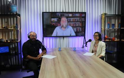 Unisalesiano encerra congresso com palestra de Marcos Piangers