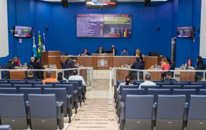 Câmara aprova concessão de honrarias e rejeita 12 projestos de leis
