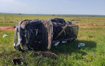 Casal perde a vida em trágico acidente na BR-267