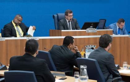 Vereadores aprovam doação de áreas e novos eventos para calendário municipal