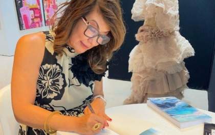 Andradinense lança livro em Paris