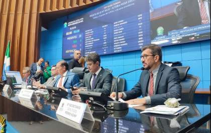 Deputados aprovam auxílio para estudantes em situação de vulnerabilidade
