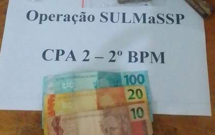 Mulher é presa por porte de drogas em Três Lagoas