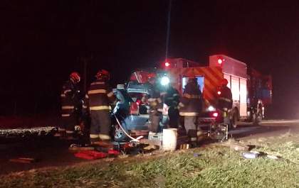 Acidente entre 4 veículos deixa uma pessoa morta na Elyeser