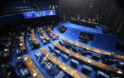 Projeto de lei de taxação para super-ricos aguarda apovação do Senado