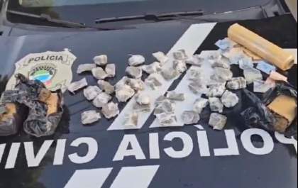 Polícias Civil e Militar prendem irmãos por tráfico de drogas em Ribas do Rio Pardo