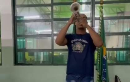 Comunidade escolar se reúne em tributo a Paulo Sérgio na Dom Aquino