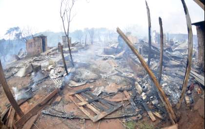 Incêndio Consome 80 Barracos de Favela de Campo Grande