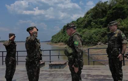 Comando Operacional Oeste recebe visita do Comandante do Exército