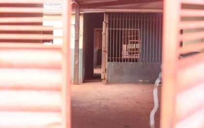 Homem é encontrado morto em casa abandonada