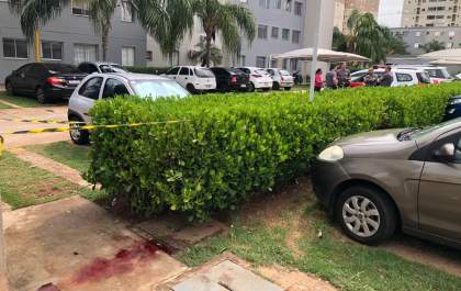 Homem é preso acusado de esfaquear a namorada em condomínio em Araçatuba