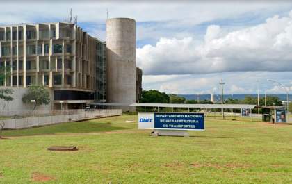 DNIT abre vagas para concurso público com salários de até R$ 12,8 mil
