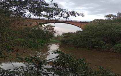 Alunos da EJA do bairro Alvorada trabalham a preservação do ribeirão Baguaçu