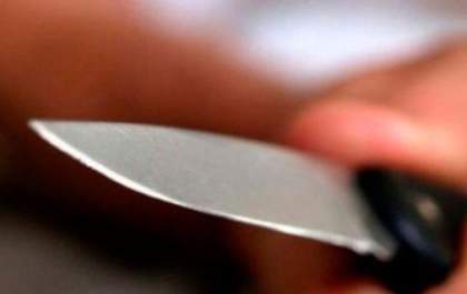 Jovem de Araçatuba é preso após assaltar amigo e bater o carro roubado em árvore em Guararapes